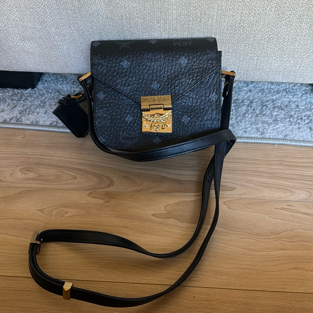 Visetos Small Patricia Crossbody Bag Black